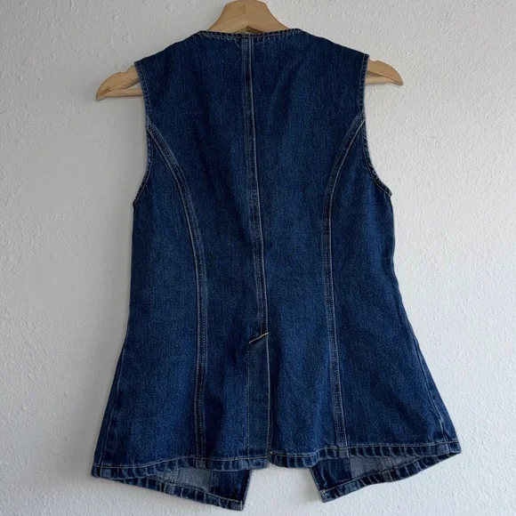 Meshki Abel Denim Dark Blue Button Up Sleeveless Top Sz. M - Picture 4 of 8